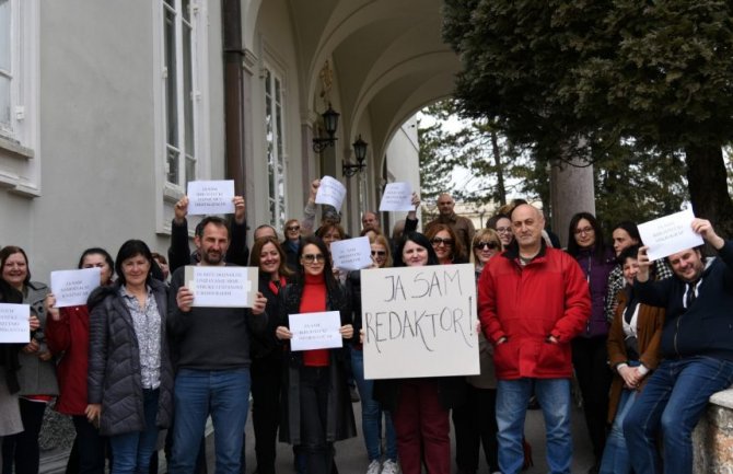 Zaposleni u biblioteci 