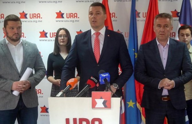 Adžić: Crnoj Gori ne treba nakon 