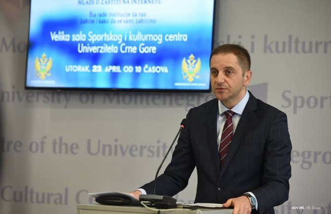 Šehović mladima: Biti nasilnik, nije dobro, nije popularno, ne pokazuje dominaciju i ne pokazuje snagu