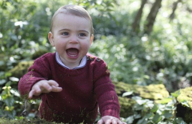 Objavljene fotografije sa prvog rođendana princa Luisa