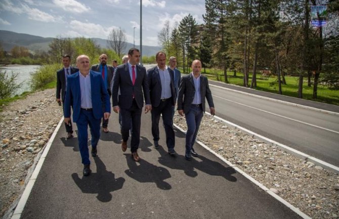 Šćekić: Kasnili i loše izvedeni radovi