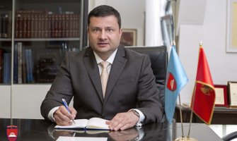 Smolović: Da se više posvetimo porodici i da se sjetimo dragih prijatelja i komšija