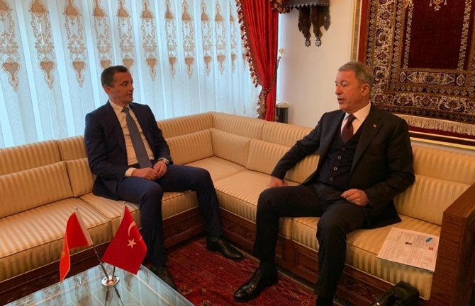 Bošković sa Akarom: Jačanje saradnje kroz modernizaciju VCG i školovanje naših kadeta u Turskoj