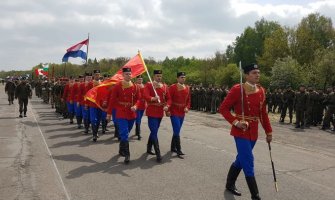 Naši gardisti na vojnoj paradi u Varšavi među 30 zemalja