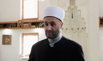 Počeo je Ramazan: Da li je tokom posta dozvoljeno progutati pljuvačku, prati zube, mirisati hranu, šminkati se?