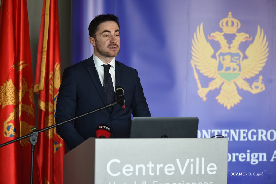 40821241953d15dbe0ec9o