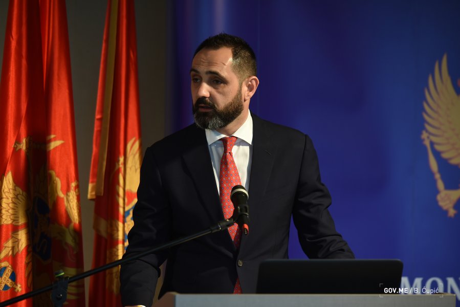 46871233465345df8cf1eo