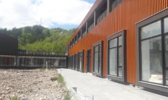 Cetinje: U toku uređenje terena Fakulteta likovne umjetnosti, radove otežavala kiša