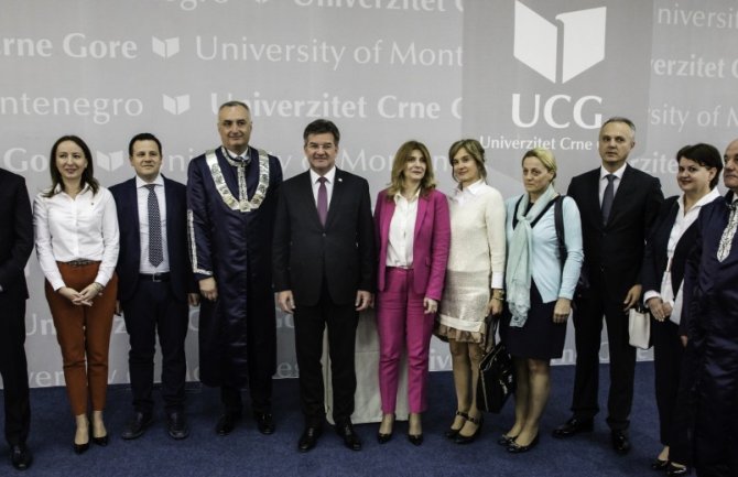 Počasni doktorat Lajčaku: Crna Gora danas u svijetu poznata kao uspješna zemlja