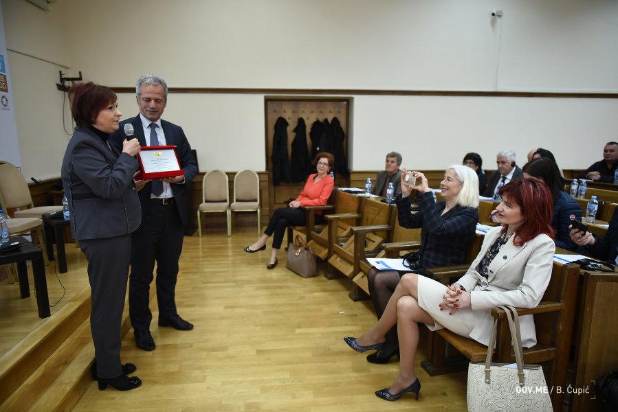 paneldiskusijapovodomobiljeavanja100godinameunarodneorganizacijerada40843291143o