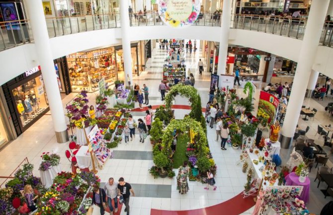 Rascvjetano u Delti: U toku VIII Sajam cvijeća i ukrasnog bilja