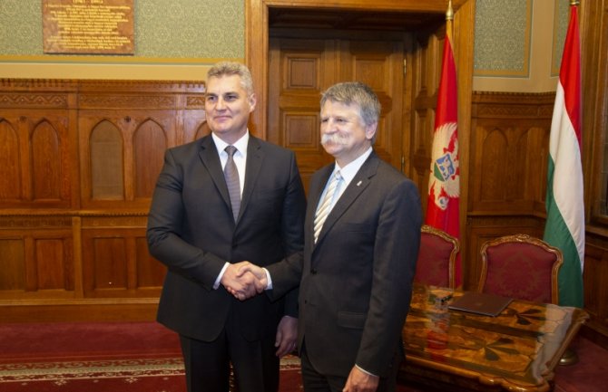 Prijem Crne Gore u EU pitanje dobre namjere, 2025. godina suviše daleki rok