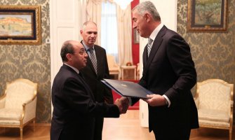 Đukanović primio akreditivna pisma ambasadora (VIDEO)