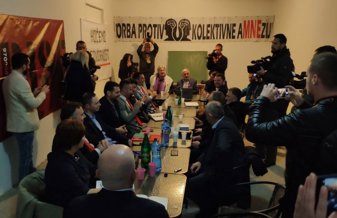 Kongresi SDP-a i Demokrata pa sastanak sa pokretom Odupri se