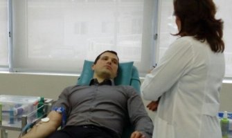 I ministar Janović dao krv(FOTO)