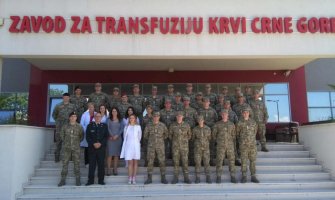 Oko 90 vojnika učestvovalo u akciji dobrovoljnog davanja krvi