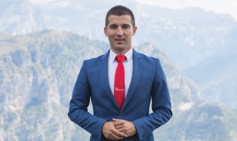 Šest godina od osnivanja Demokratske Crne Gore, Bečić: Hvala, nećemo vas iznevjeriti