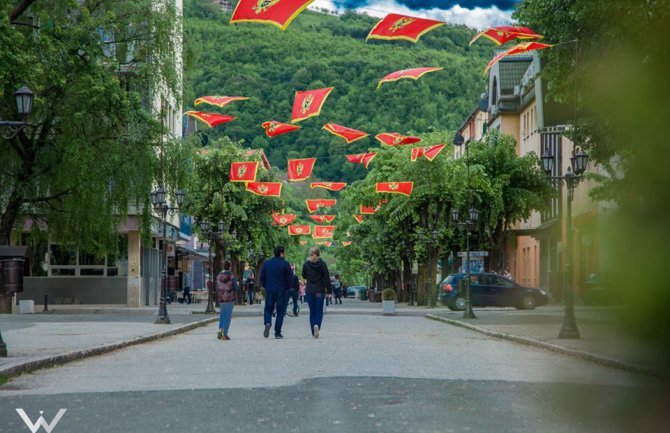 Popović: Po pitanju jezika i crkve napravljeni loši kompromisi, korupcija dio mentaliteta