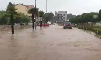 Obilna kiša i poplave u Hrvatskoj  (FOTO) (VIDEO)