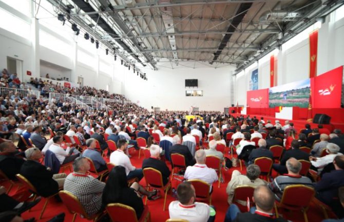 Demokrate se Izjavom časti obavezale da neće nikada sa DPS-om