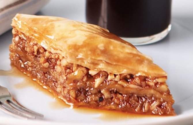 Znate li koliko kalorija ima jedna baklava?