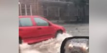 Potop u Sarajevu, automobili kao čamci (VIDEO)