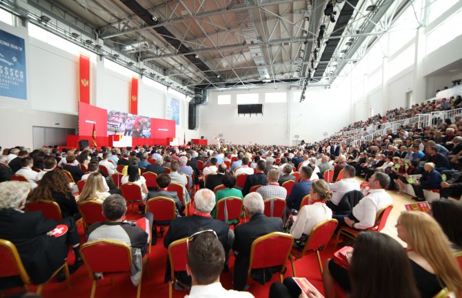 Demokrate DPS-u: Izvinite se građanima i čitajte zakone