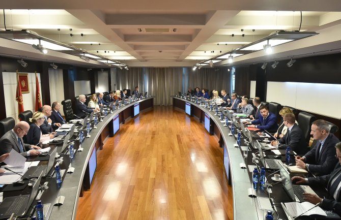 Prodaju se hotel Sidro u Baru i Piva u Plužinama