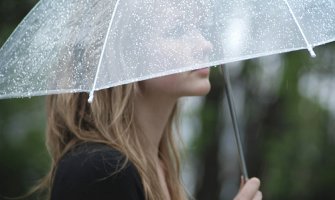 Sjutra oblačno, povremeno kiša