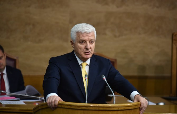 Marković danas odgovara na pitanja poslanika