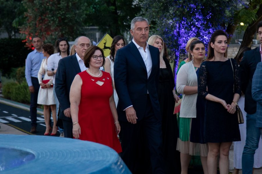 6589119225739505592898934580257964606095360n