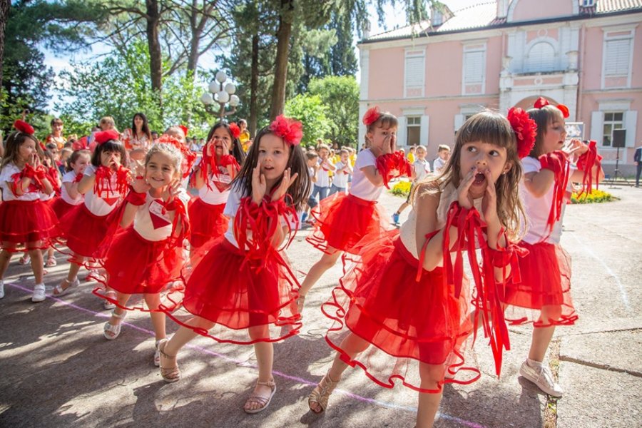 6530621211126662922761489162459354668990464n