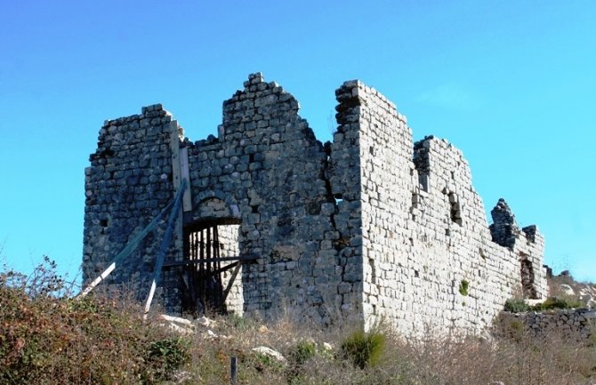 Policija će zabraniti liturgiju SPC na Svaču