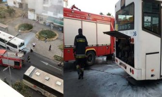 Bar: Zapalio se autobus tokom vožnje(VIDEO)