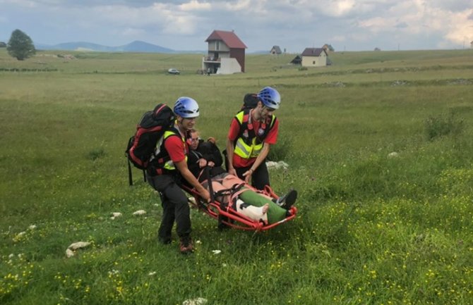 Durmitor: Spašena 17-godišnja Belgijanka, transportovana u bolnicu(FOTO)(VIDEO)