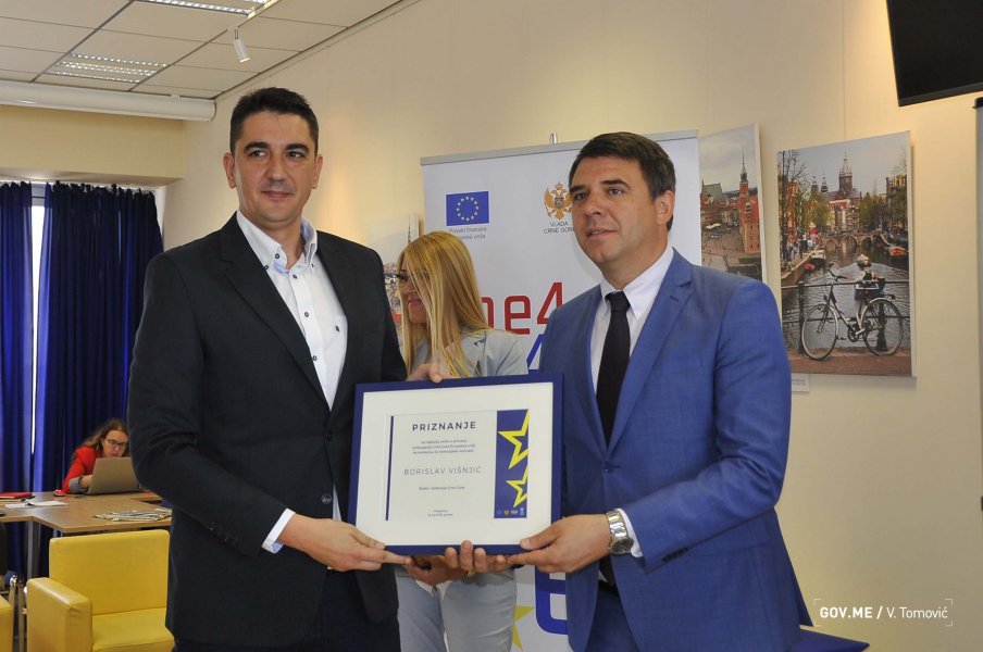 482971019764f31e43e9eo