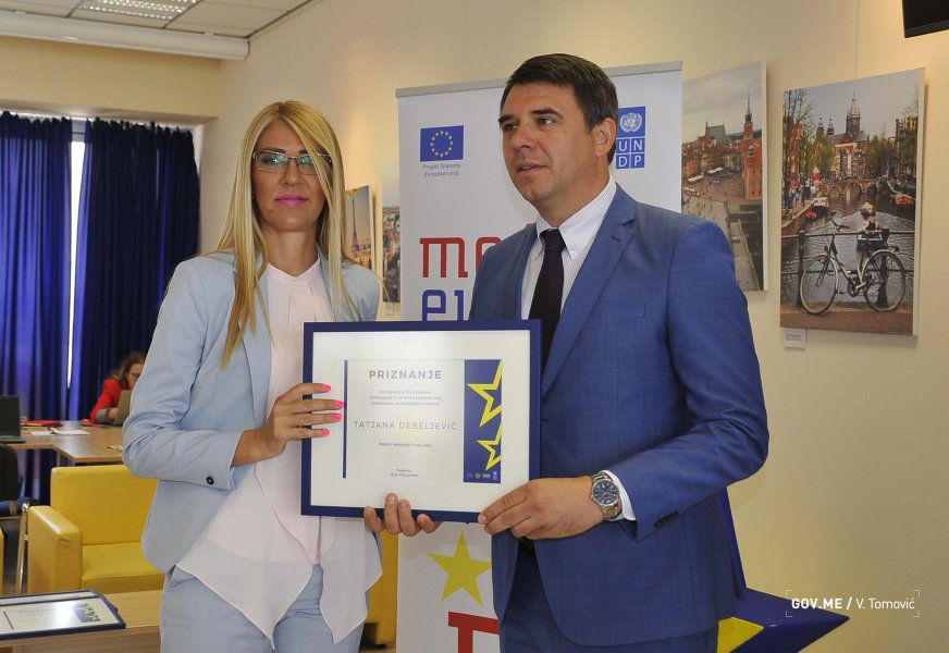 482971020515c3d1e3952o