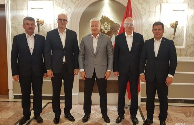 Crna Gora će nastaviti snažne reforme, politika proširenja EU nema alternativu