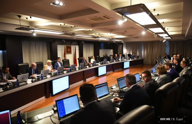  Izjednačavaju se cijene komunalnih usluga za pravna i fizička lica, prihvatljivo nagrađvanje posrednika...