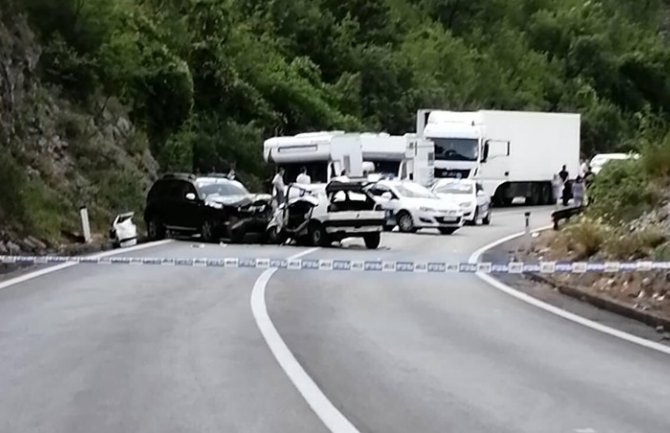 Nikšićanin teže povrijeđen u udesu