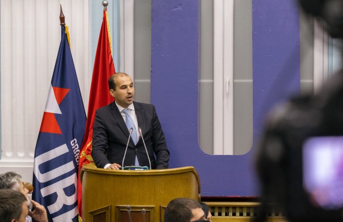 Rađenović Čučki: Da se iznijetim neistinama naplaćuje porez, prošli bi kao mnoge firme vašeg idejnog tvorca