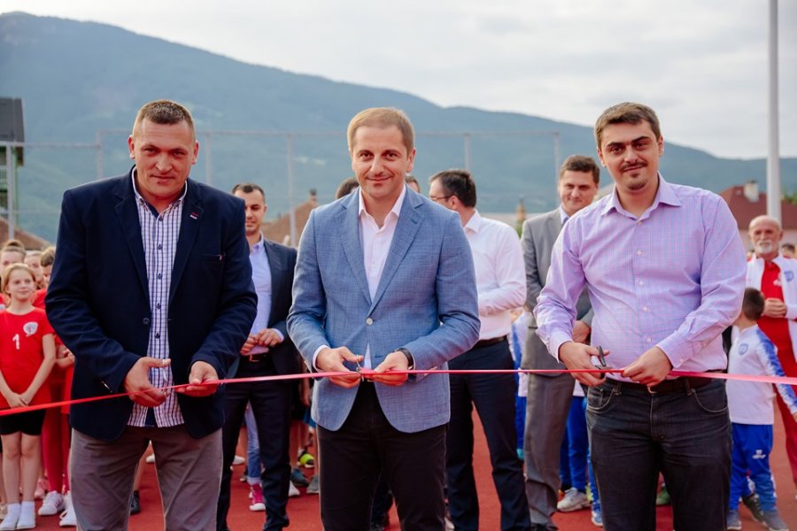 6706887111295415539219555510058718504419328n