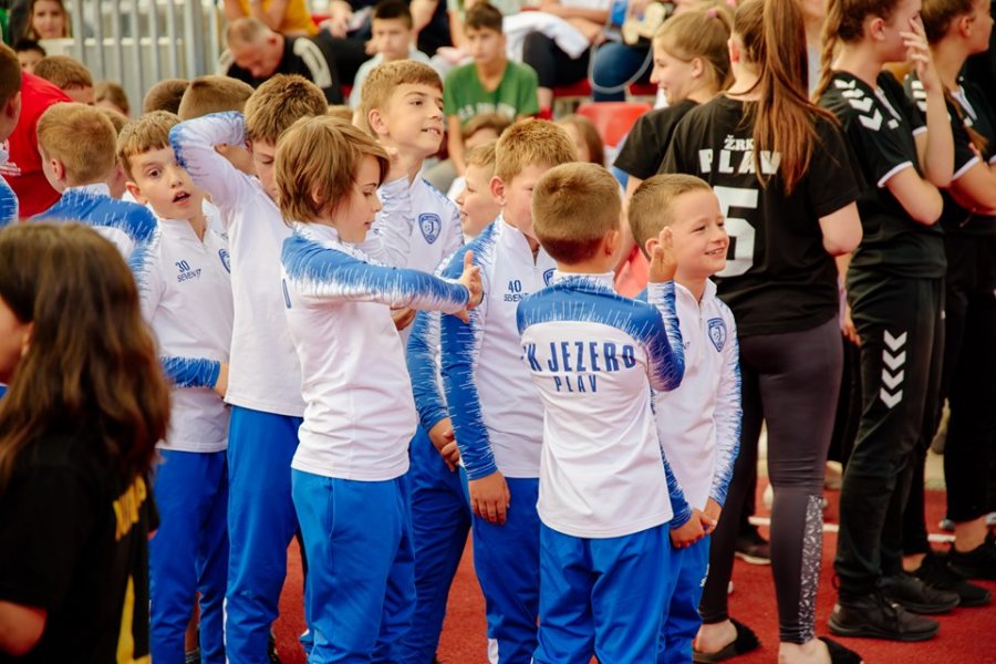 6709362711295410439220063500376970187767808n