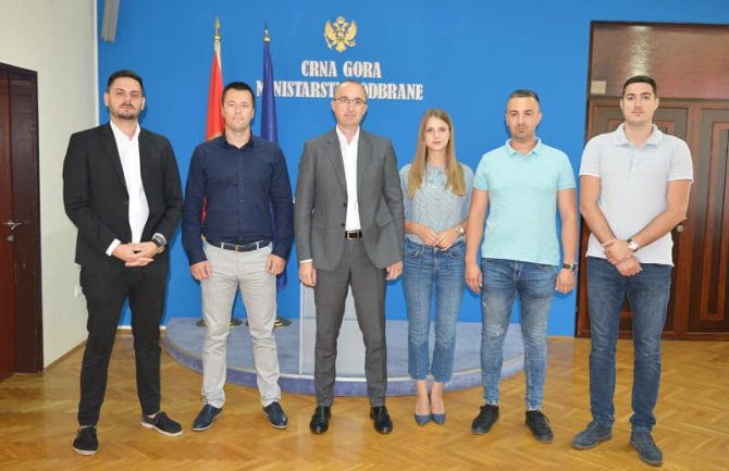 Pet NVO dobile sredstva na konkursu „Vojska Crne Gore - tvoj izbor“