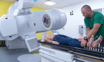 Počela primjena nove metode zračenja tumora u KCCG-u,  liječi tumorske promjene, pošteđeno zdravo tkivo