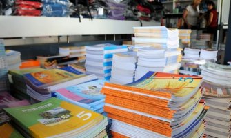 Evo koliko koštaju kompleti udžbenika za osnovnu i srednju školu