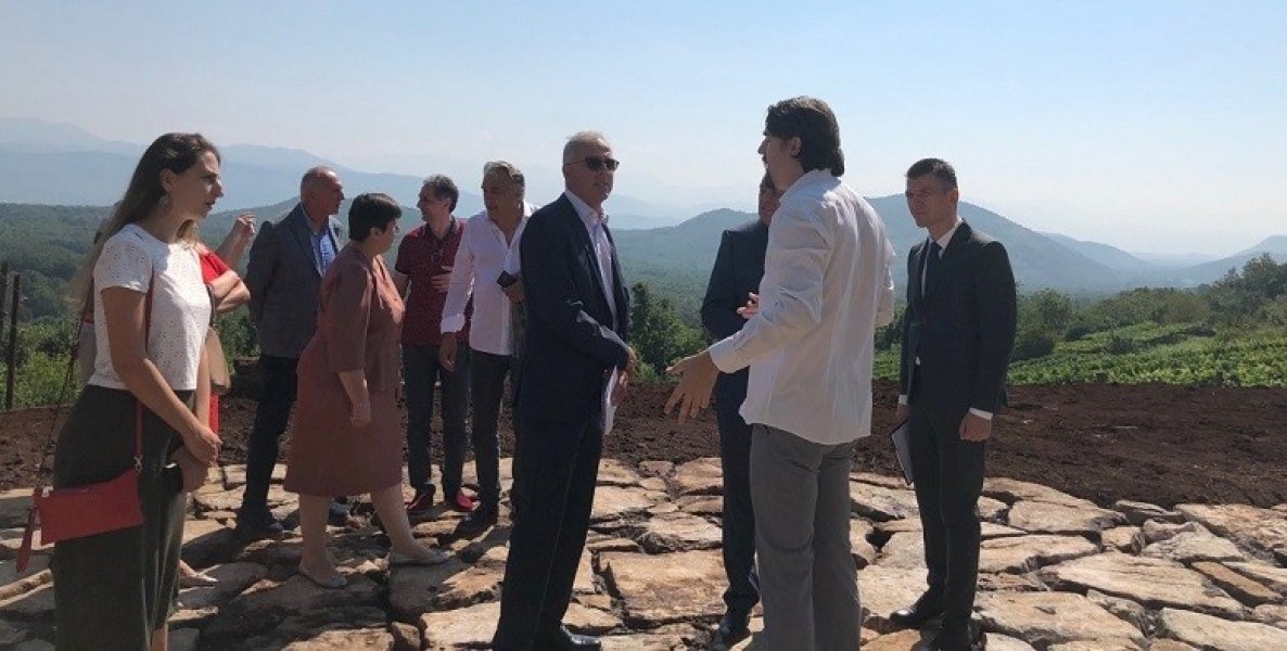 677073044188995020580899173447319826202624n