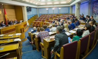 Skupština usvojila rebalans budžeta, potencijalno zaduženje 500 miliona eura