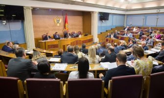 Brajović:  Omogućiti dalji parlamentarni dijalog i pružiti mogućnost svima