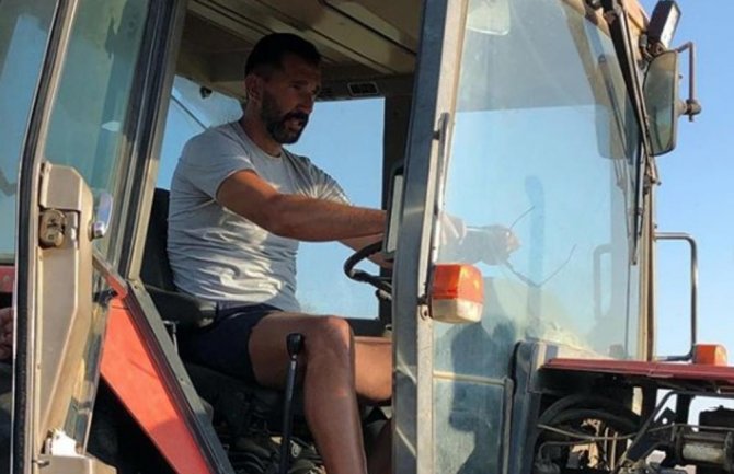 Slavni jugoslovenski košarkaš ima milione, a vozi traktor i čuva ovce